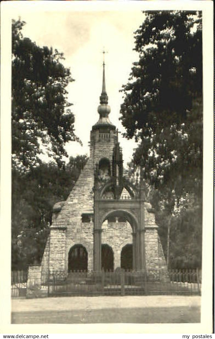 70094430 Luetzen Luetzen Denkmal Kapelle