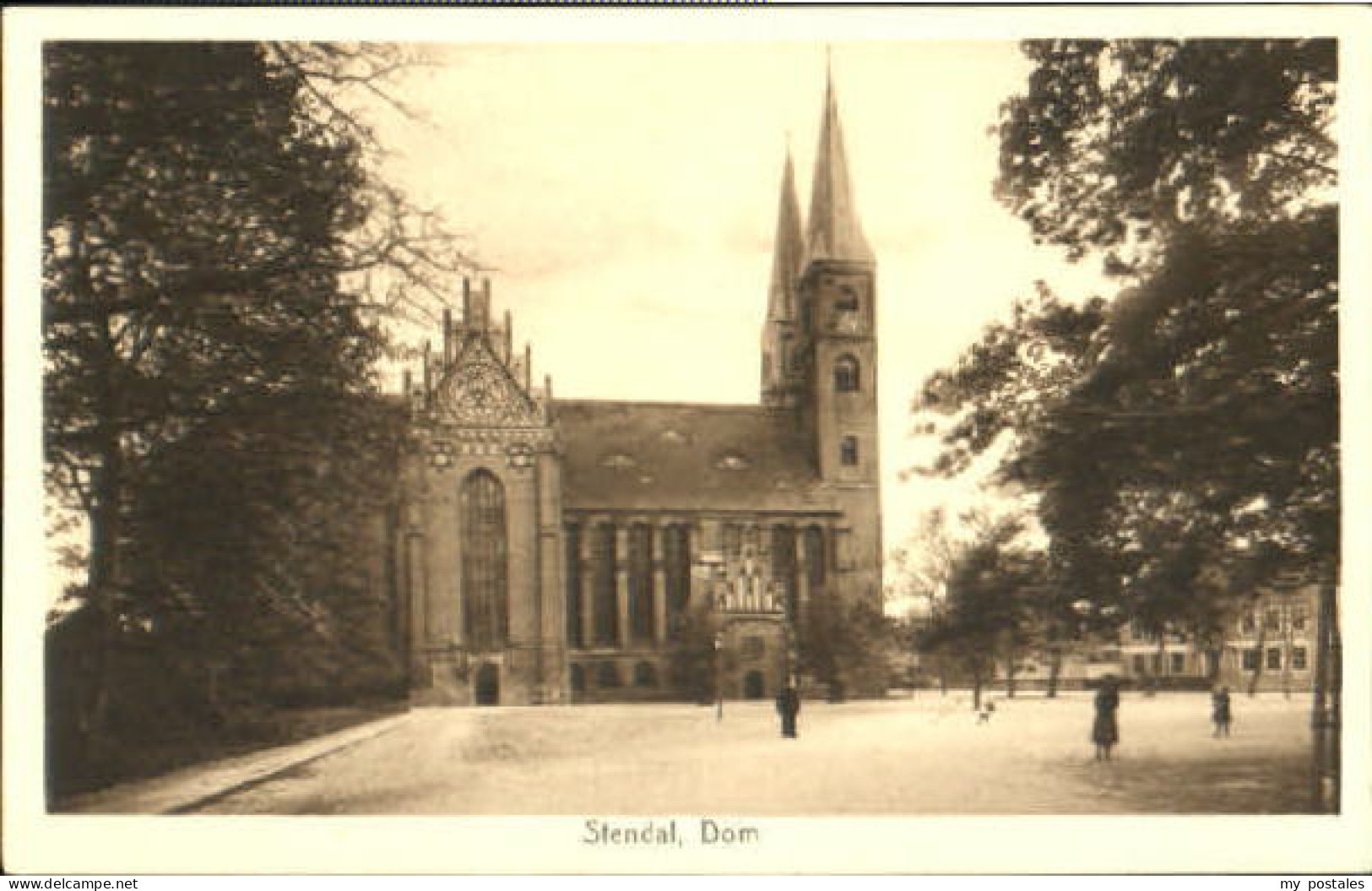 70106313 Stendal Stendal Dom ungelaufen ca. 1920 Stendal