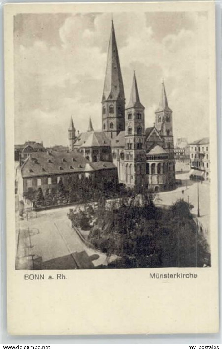 70127995 Bonn Rhein Bonn Muensterkirche *