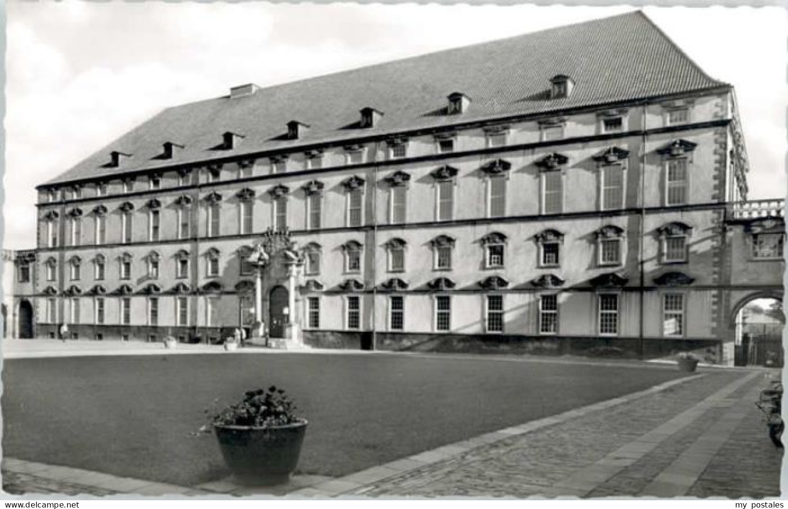 70630222 Osnabrueck Osnabrueck Schloss Schule * Osnabrueck