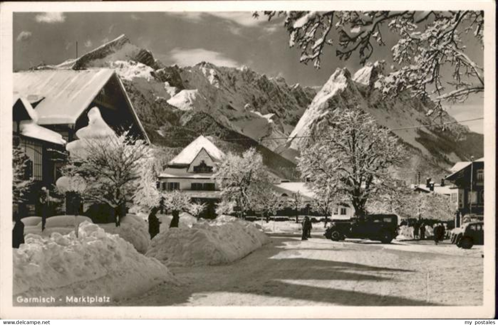 70912135 Garmisch-Partenkirchen Garmisch-Partenkirchen Marktplatz Winter x Garmi