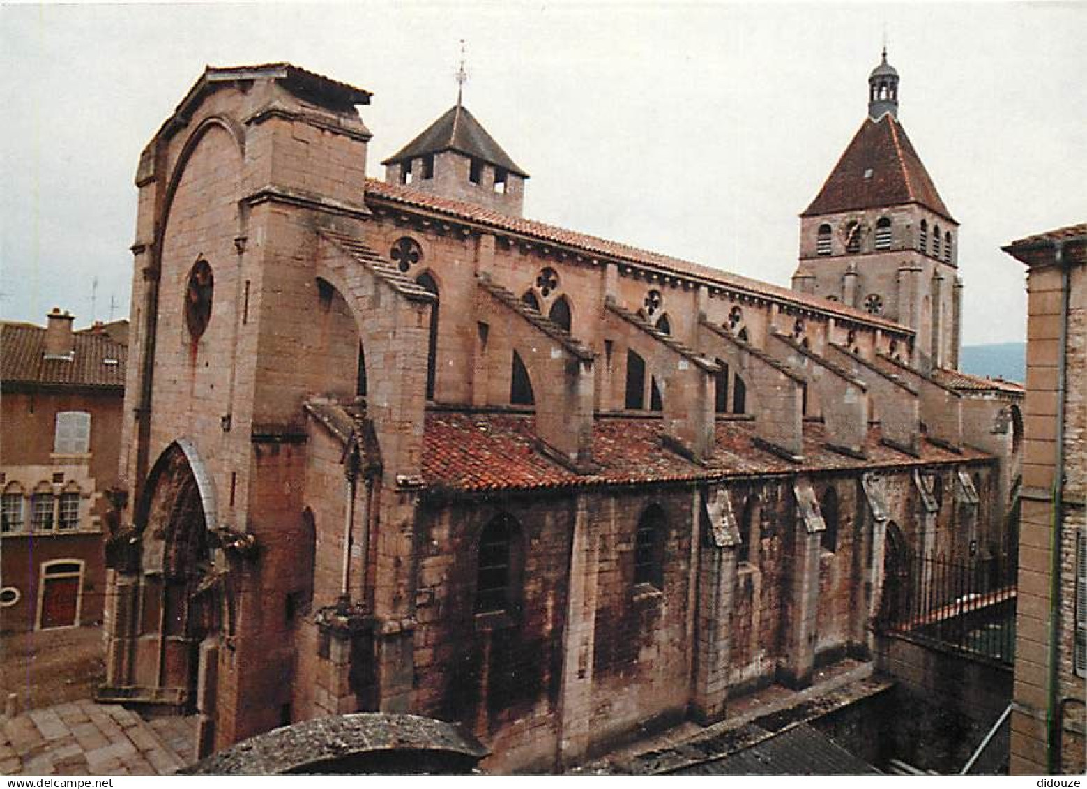 71 - Cluny - Eglise Notre Dame de Cluny - Vue extérieure - CPM - Voir Scans Recto-Verso