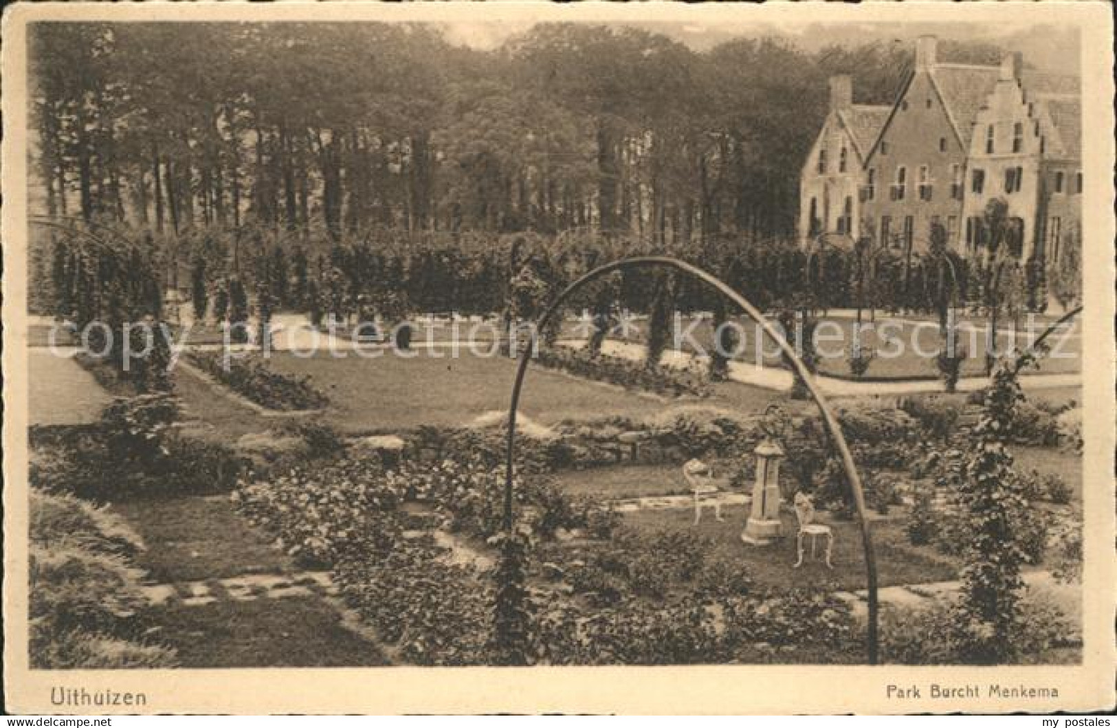 71807711 Uithuizen Park Burcht Menkema Schloss