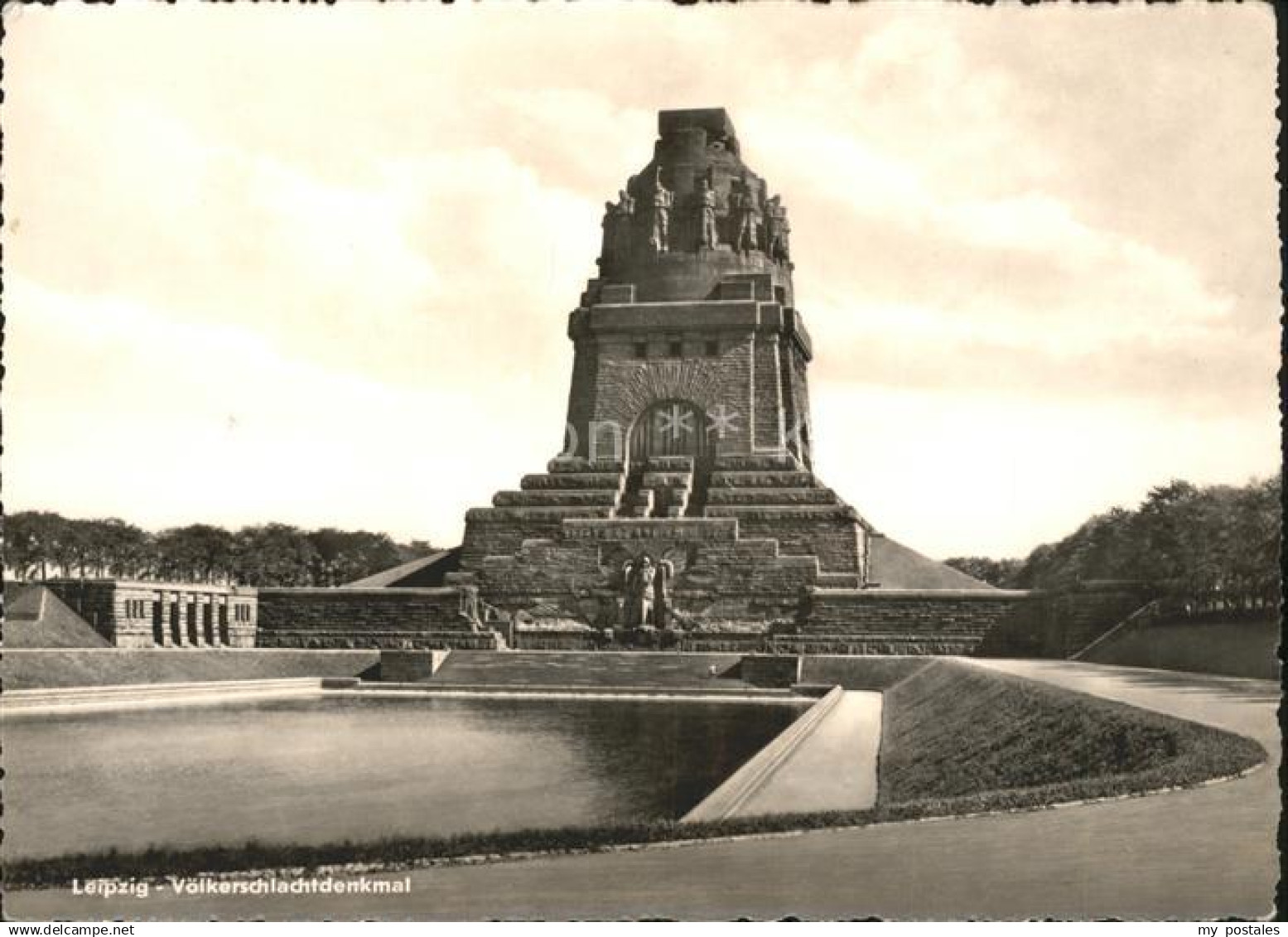 71929105 Leipzig Voelkerschlachtdenkmal Leipzig