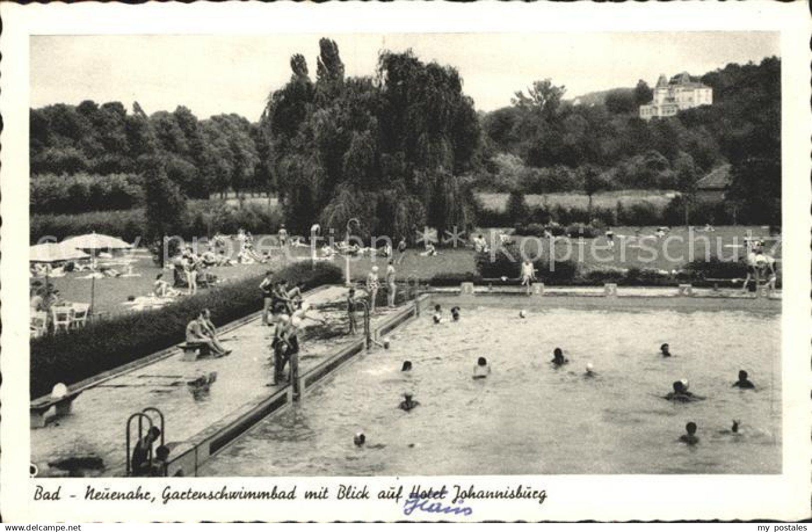 72062496 Bad Neuenahr-Ahrweiler Gartenschwimmbad mit Blick auf Hotel Johannisbur