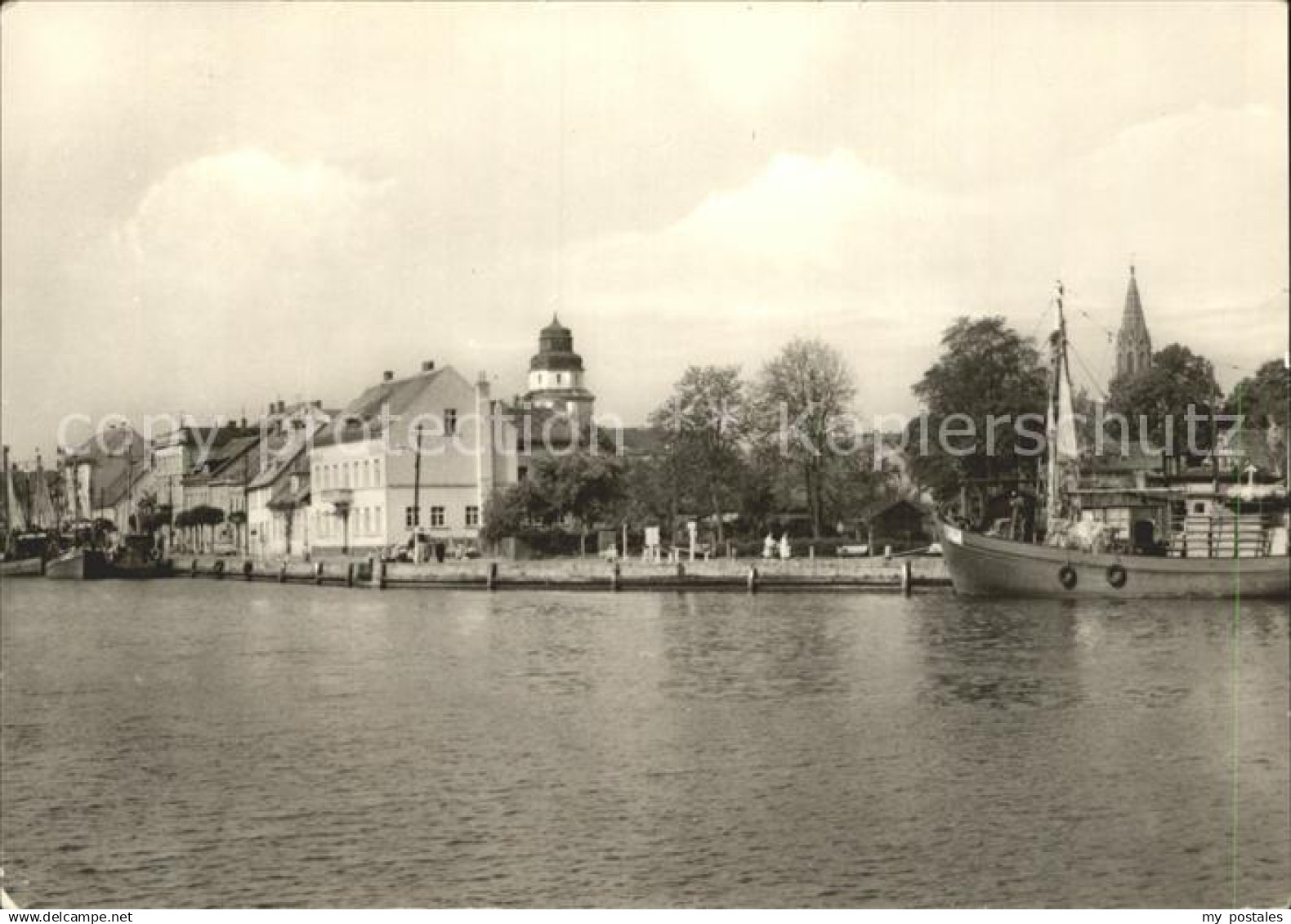 72137066 Ueckermuende Mecklenburg Vorpommern Hafen