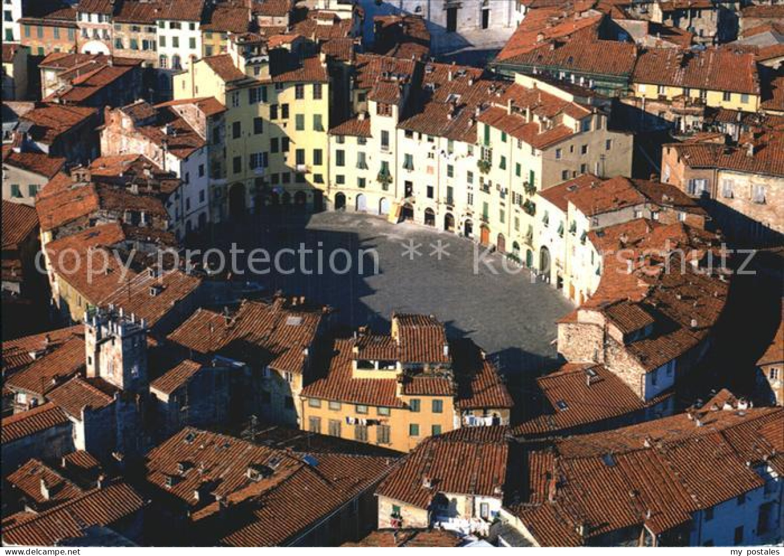 72480525 Lucca Amphitheater Romano Fliegeraufnahme Lucca