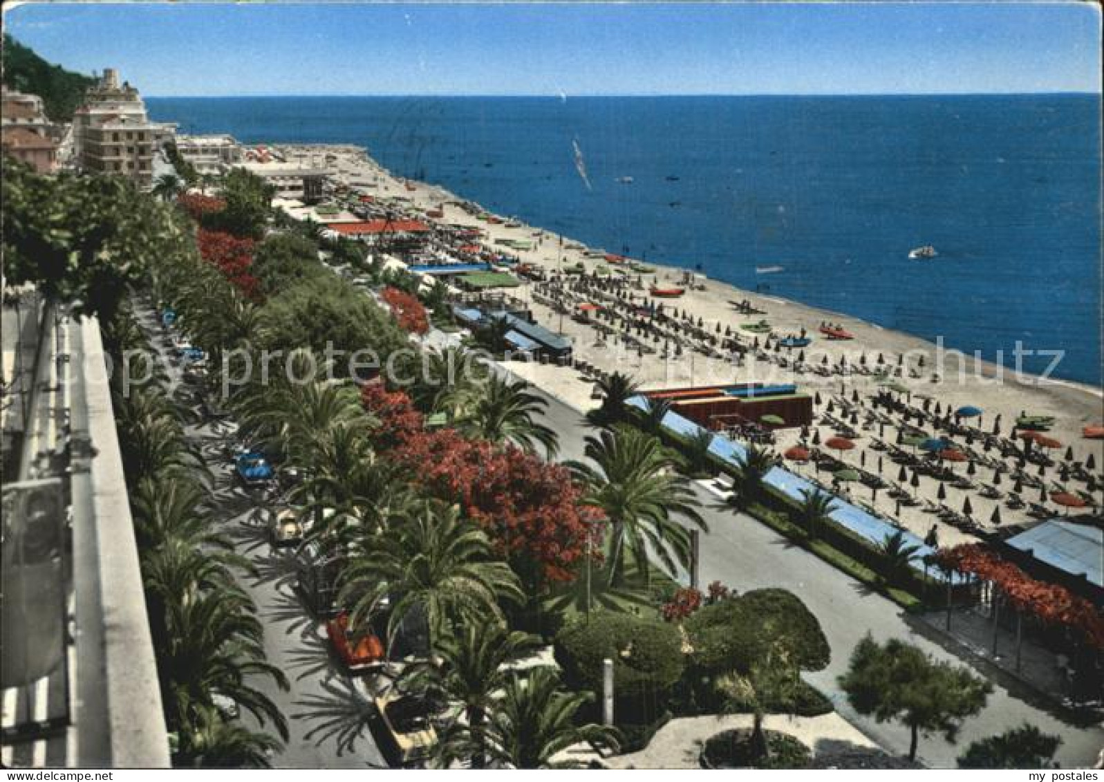 72603542 Finale Ligure Viale delle Palme e spiaggia Riviera delle Palme Finale L