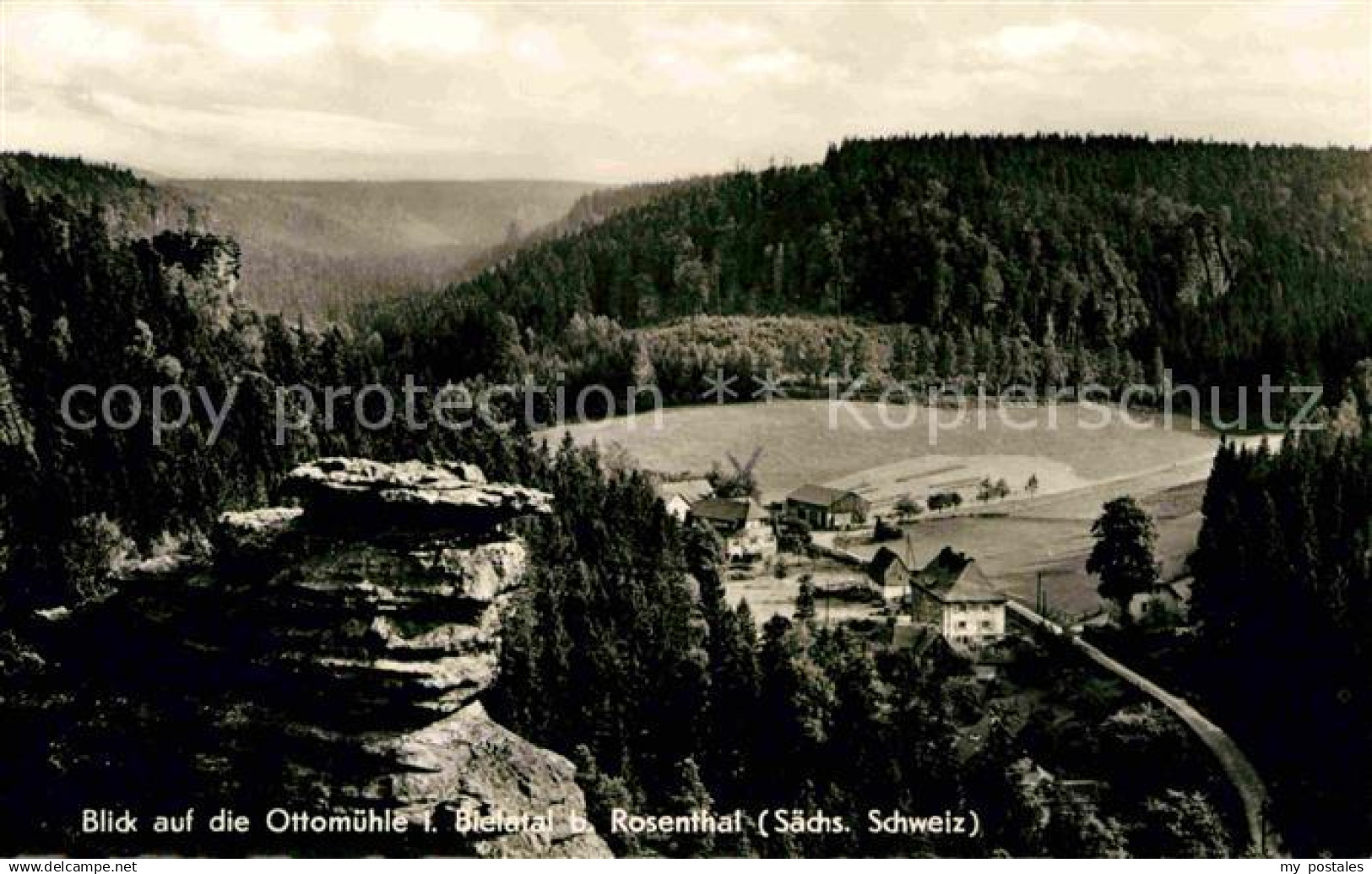 72643016 Rosenthal-Bielatal Panorama Blick auf die Ottomuehle Felsen Elbsandstei