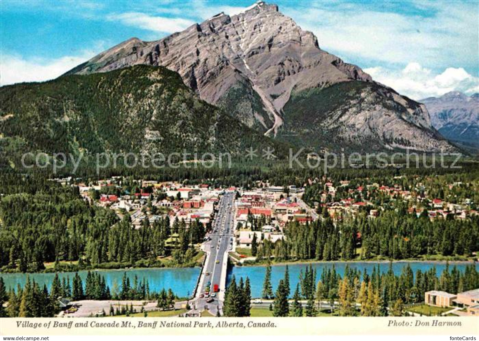 72646133 Banff Canada Village and Cascade Mountain Banff National Park