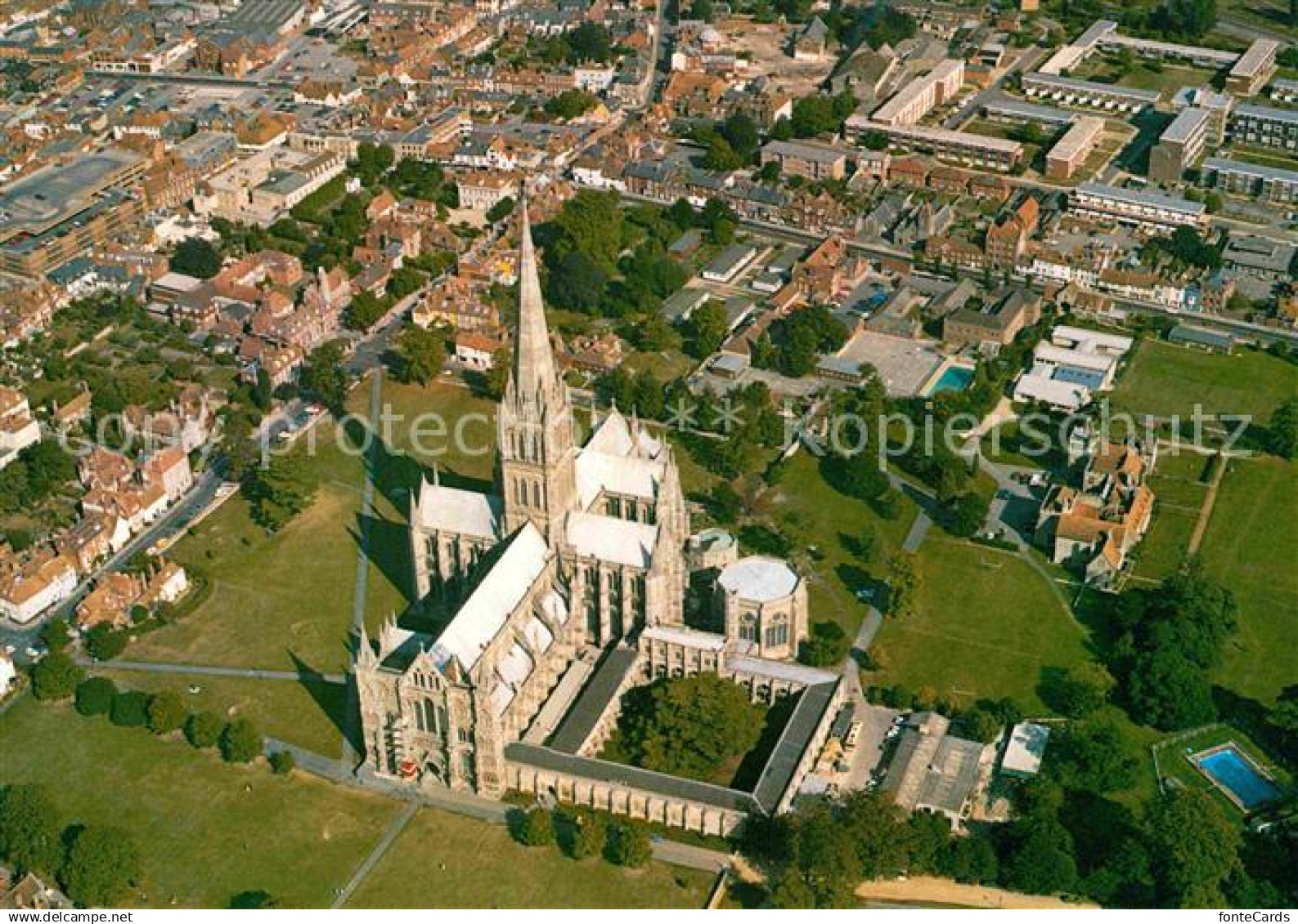 72770147 Salisbury Wiltshire Fliegeraufnahme Kathedrale Salisbury