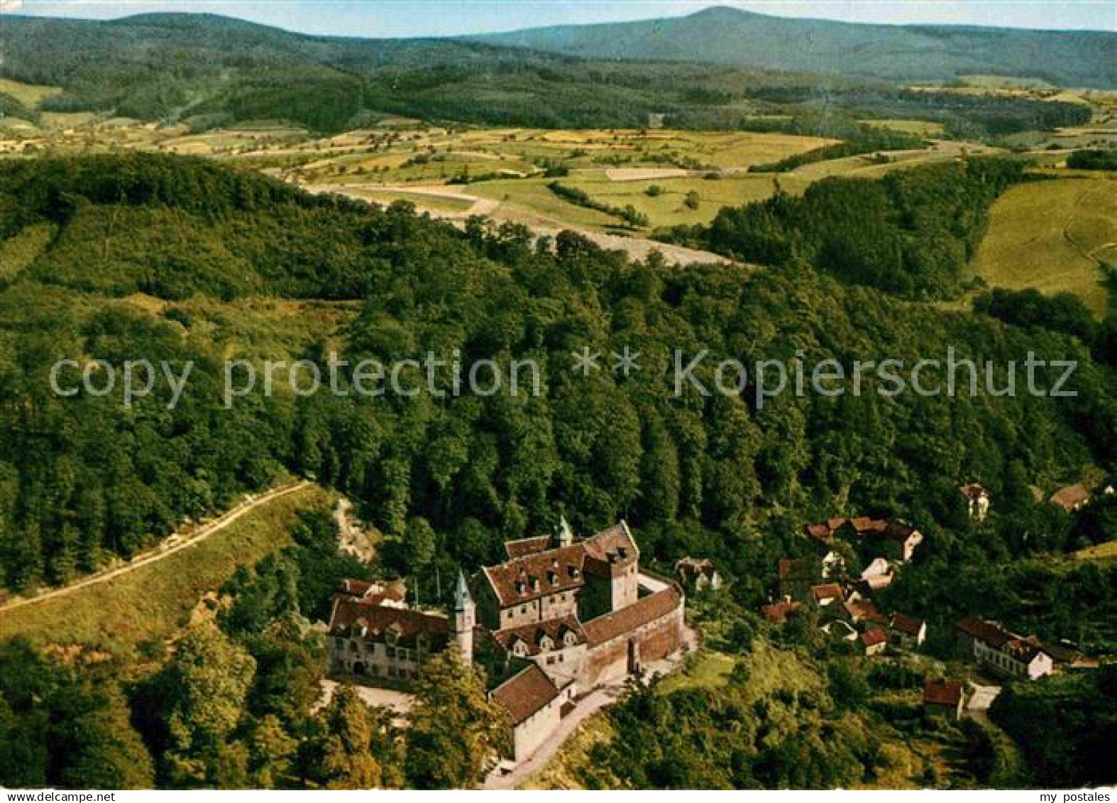 72771134 Schoenberg Bensheim Schloss Schoenberg Fliegeraufnahme Bensheim