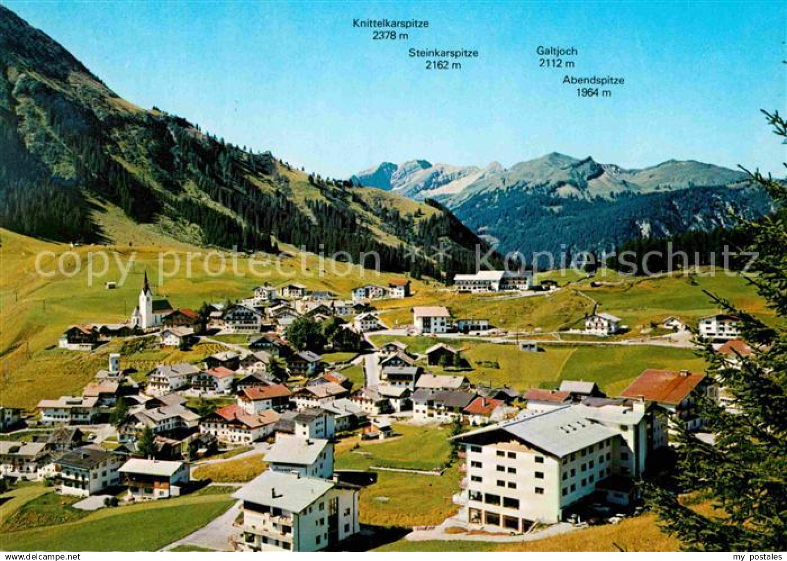 72777394 Berwang Tirol Panorama Kirche  Berwang