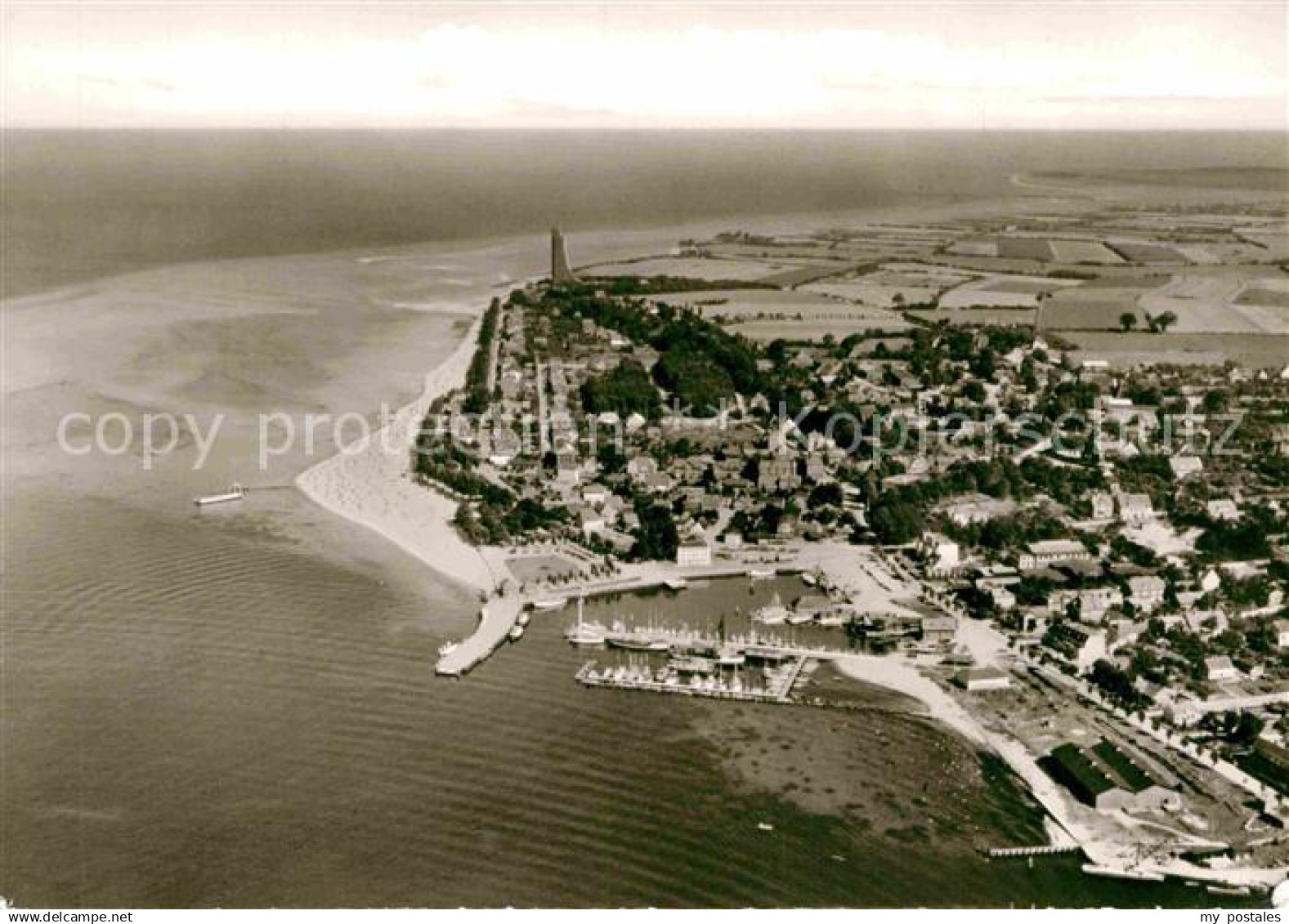 72788597 Laboe mit Marine Ehrenmal Fliegeraufnahme Laboe