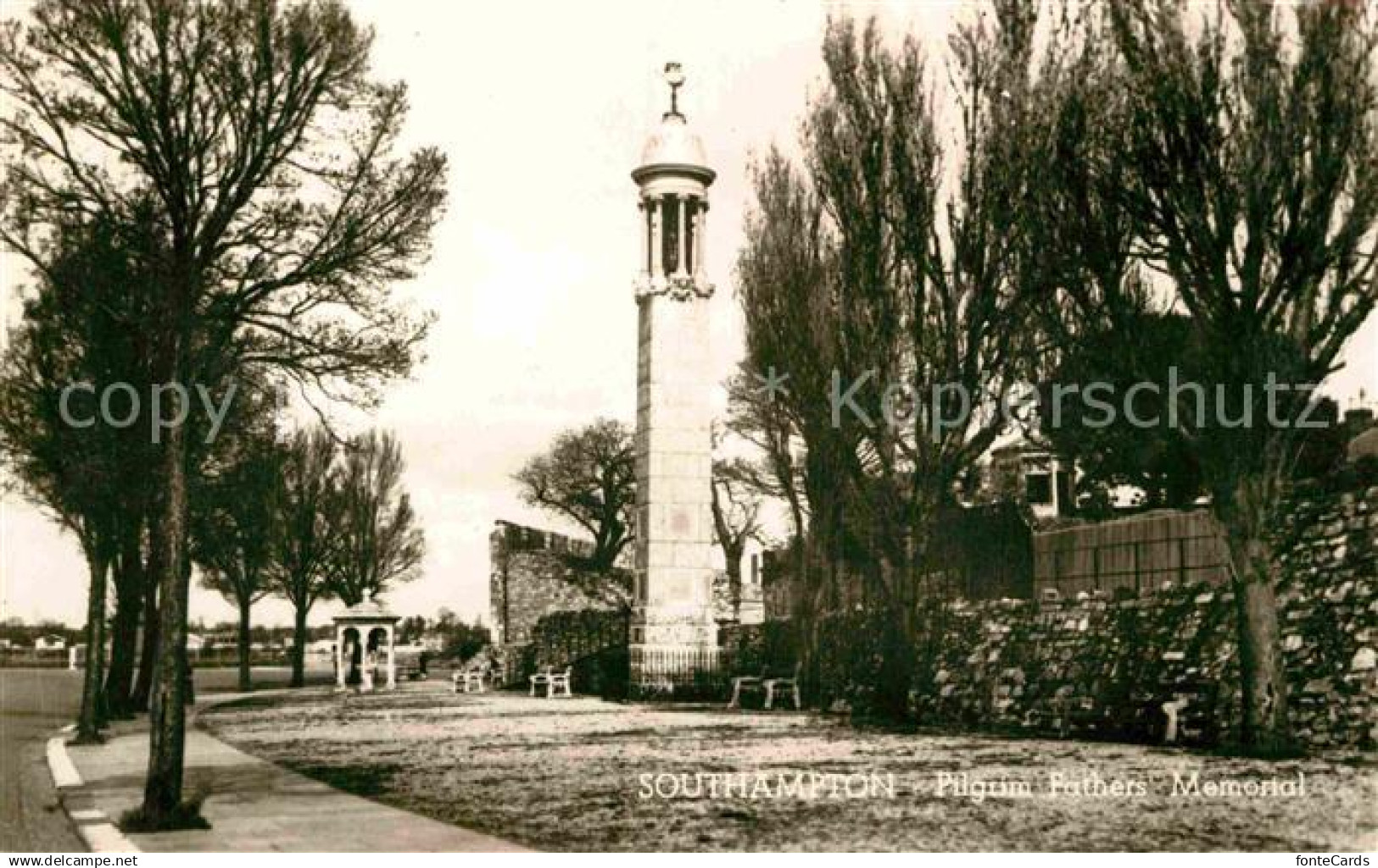 72811433 Southampton Pilgrim Fathers Memorial Southampton