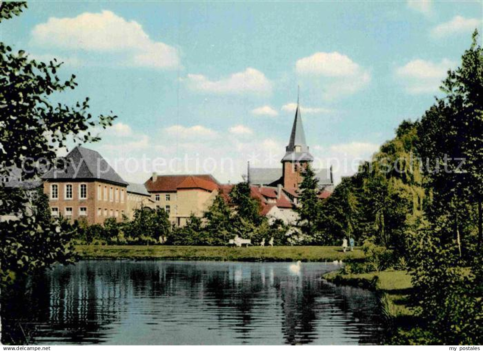 72916908 Wegberg Muehlenweiher Kirche Rathaus