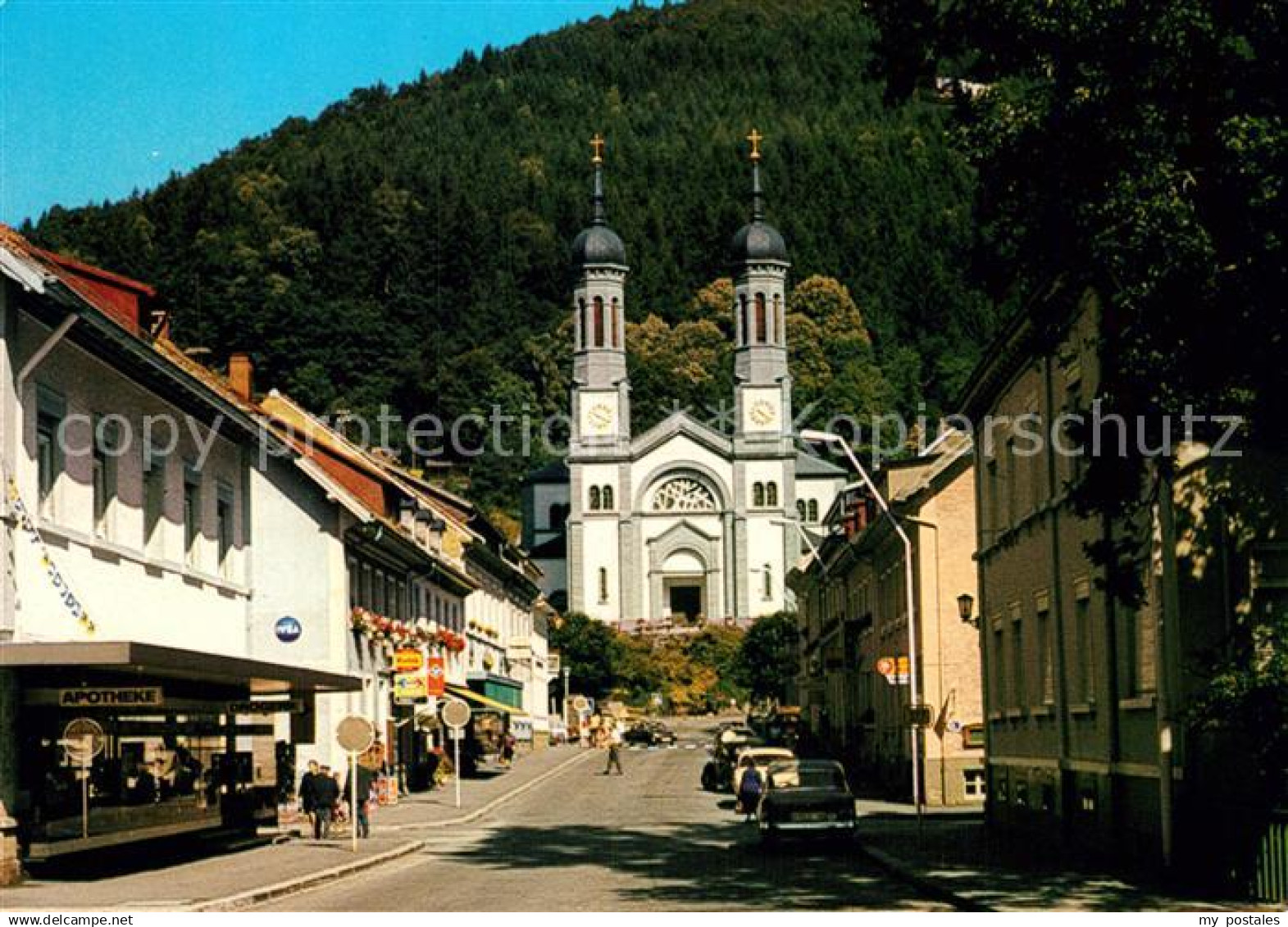 72942940 Todtnau Hauptstrasse mit Pfarrkirche Todtnau