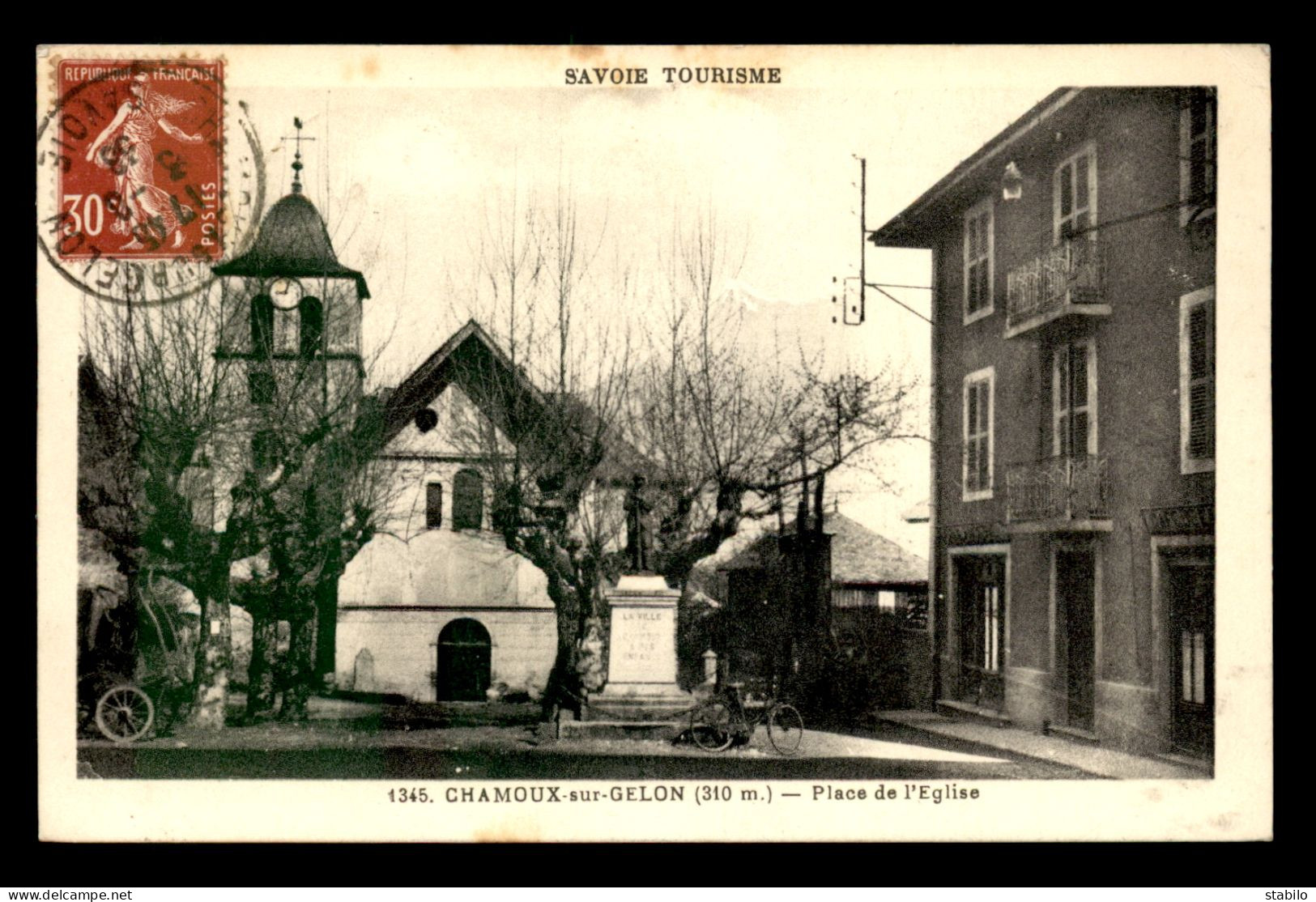 73 - CHAMOUX-SUR-GELON - PLACE DE L'EGLISE