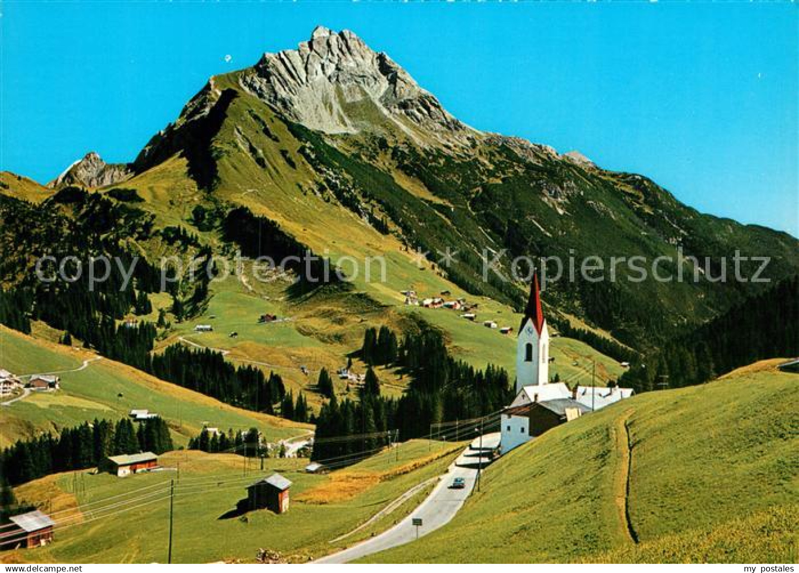 73003992 Warth Vorarlberg mit Kirche und Biberkopf Warth Vorarlberg