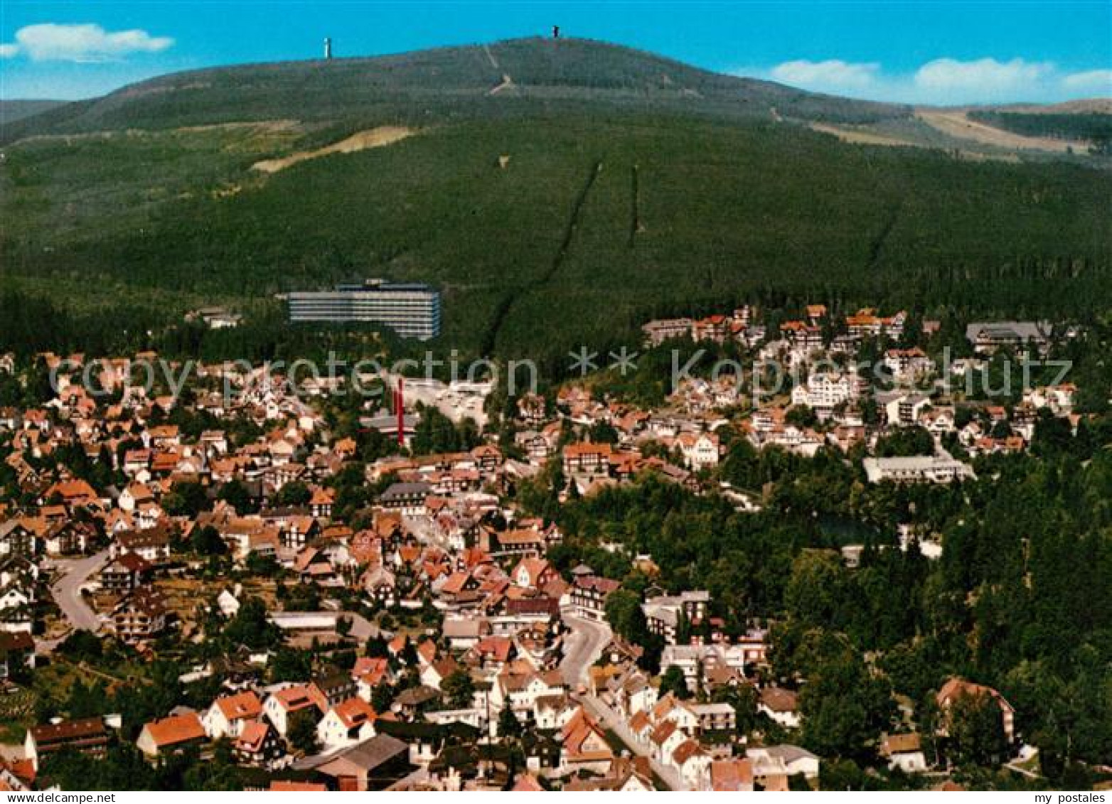 73070582 Braunlage mit Blick zum Brocken Fliegeraufnahme Braunlage