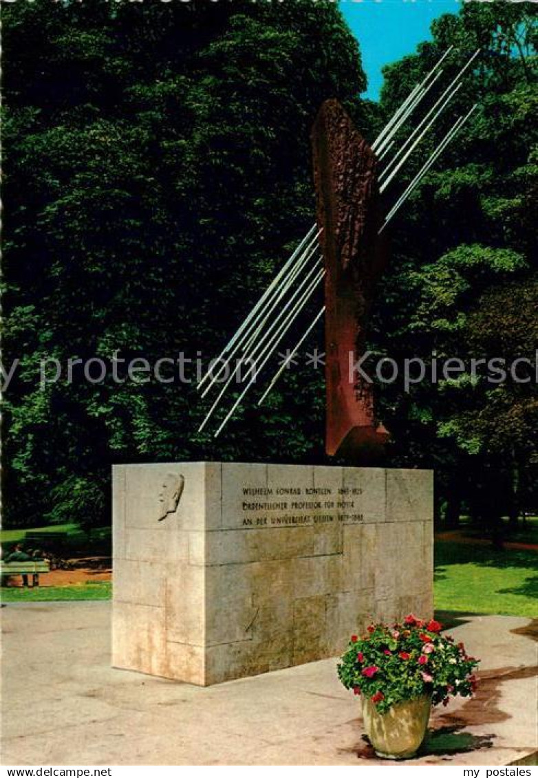 73152312 Giessen Lahn Roentgen Denkmal Giessen Lahn