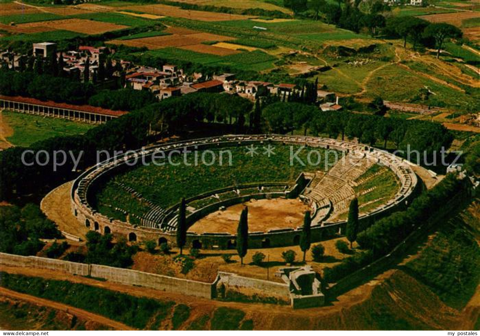 73236920 Pompei Fliegeraufnahme Amphitheatre Pompei