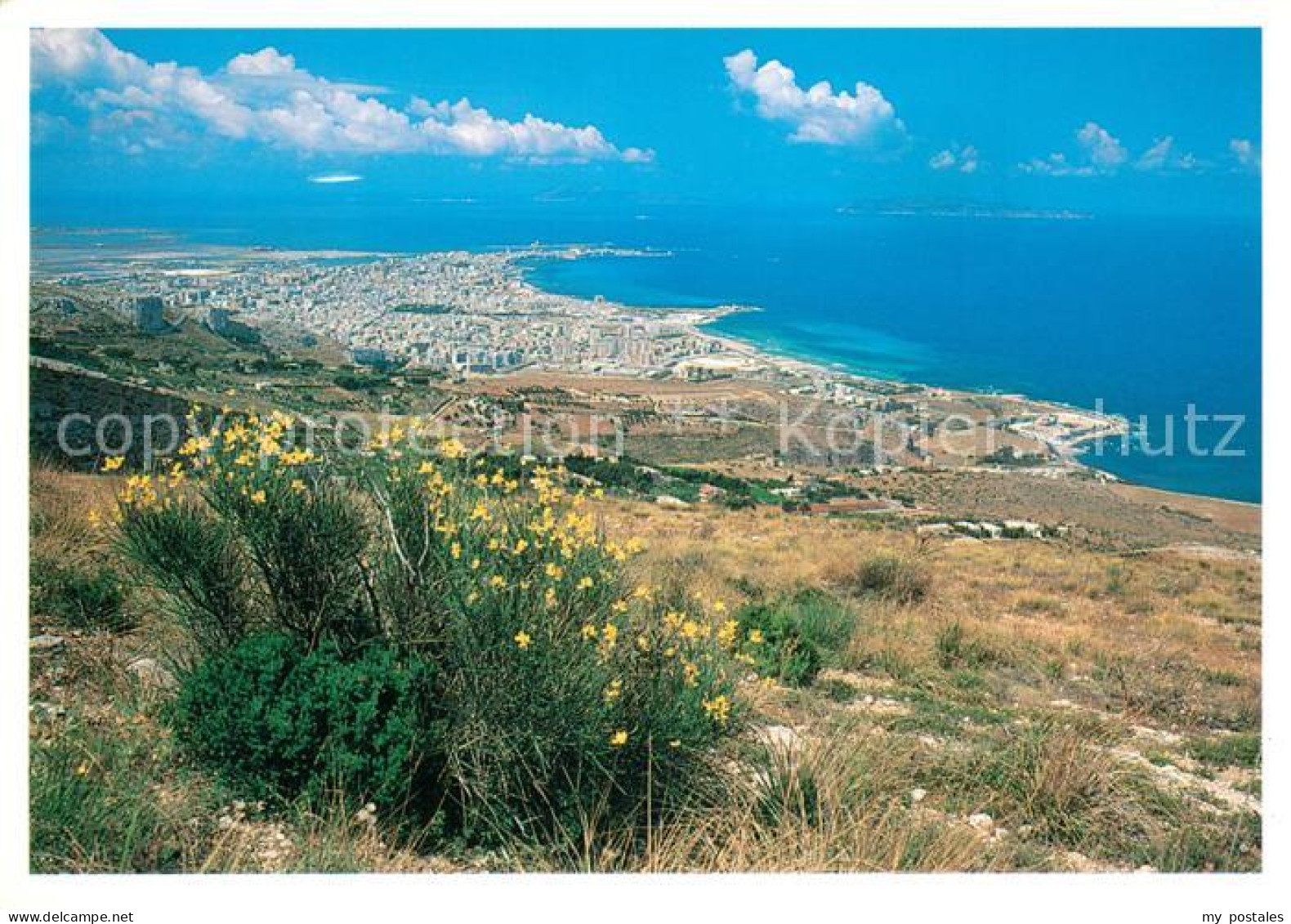 73357702 Trapani Panorama sullo sfondo le Isole Egadi Trapani