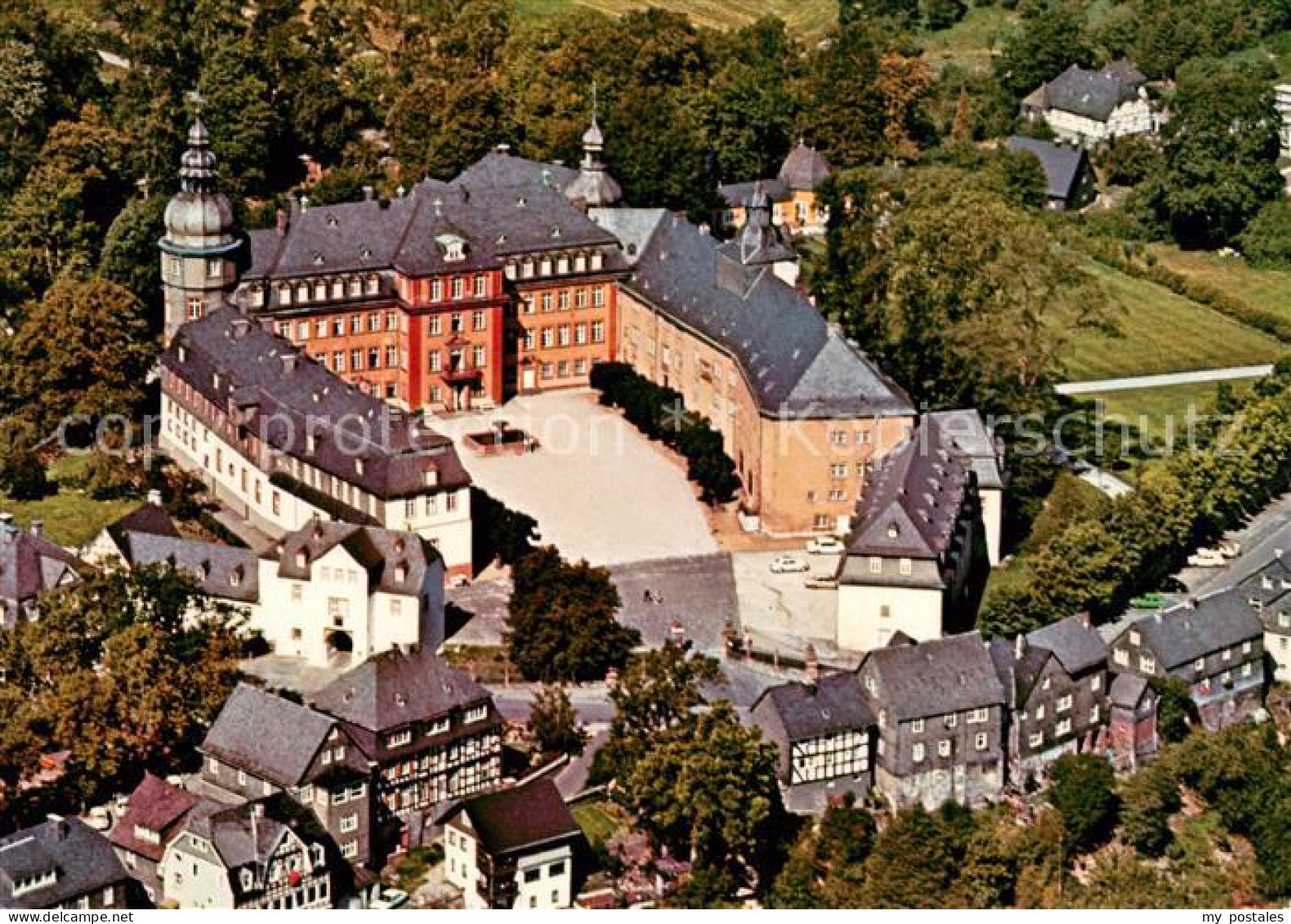 73613718 Bad Berleburg Schloss Berleburg Fliegeraufnahme Bad Berleburg