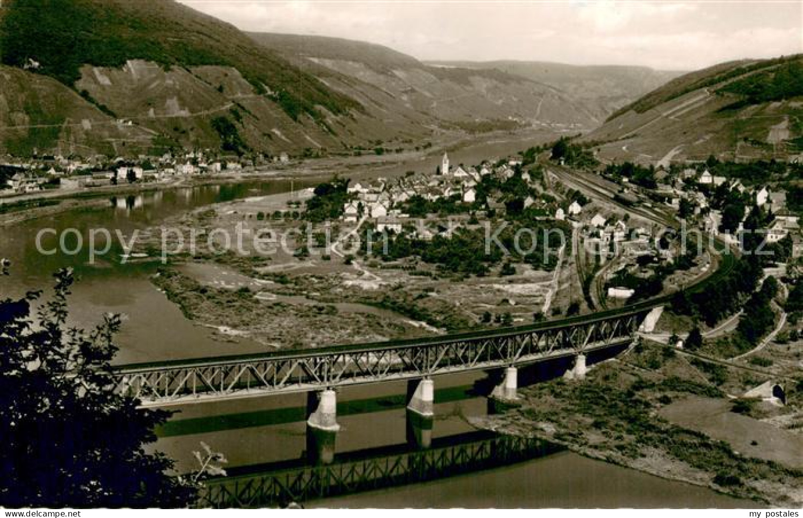 73759510 Alf Bullay Mosel Zugbruecke Mosel Alf Bullay Mosel