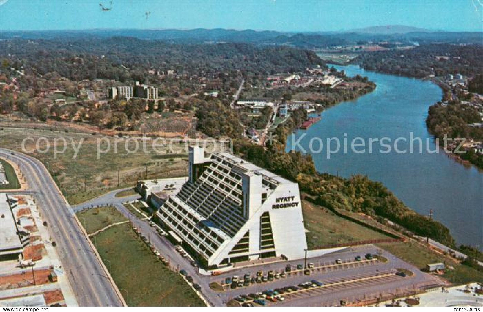 73764014 Knoxville_Tennessee Hyatt Regency Tennessee River Air view