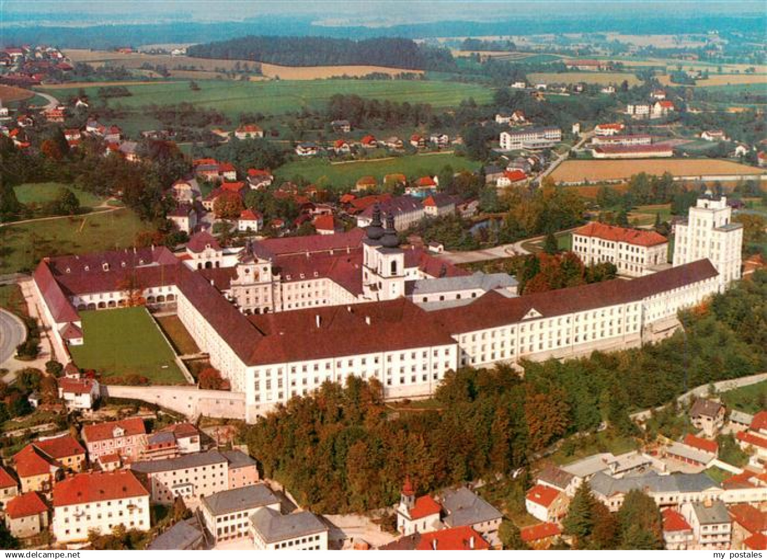 73957832 Kremsmuenster Oberoesterreich AT Benediktinerstift Kremsmuenster Fliege