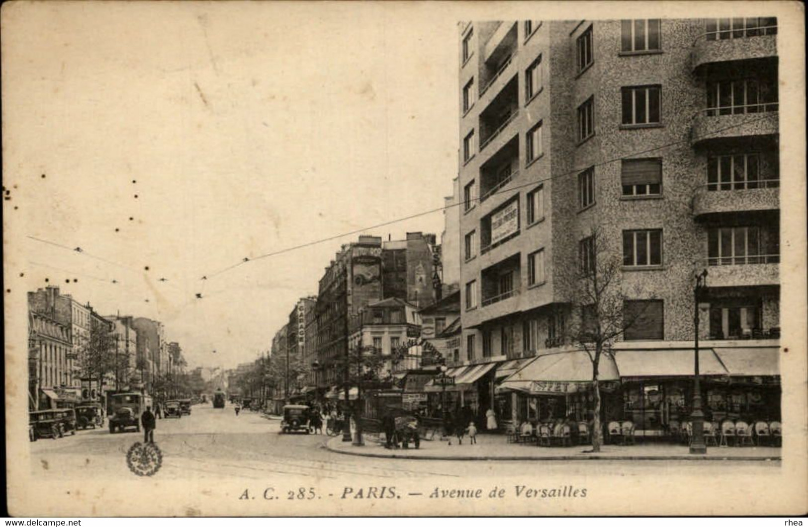 75 - PARIS - arrondissement 16 - Avenue de Versailles -