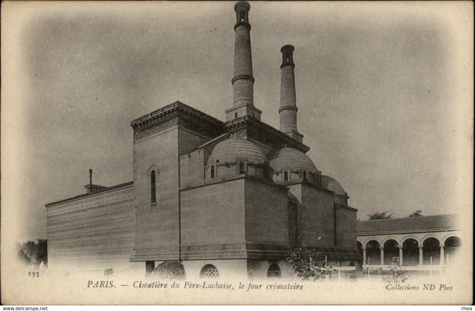 75 - PARIS - arrondissement 20 - cimetière du Père Lachaise - crématorium