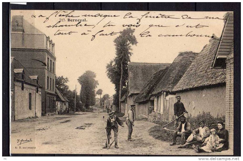 76 - Berneval - Rue - Faux- Faucheurs - RARE !