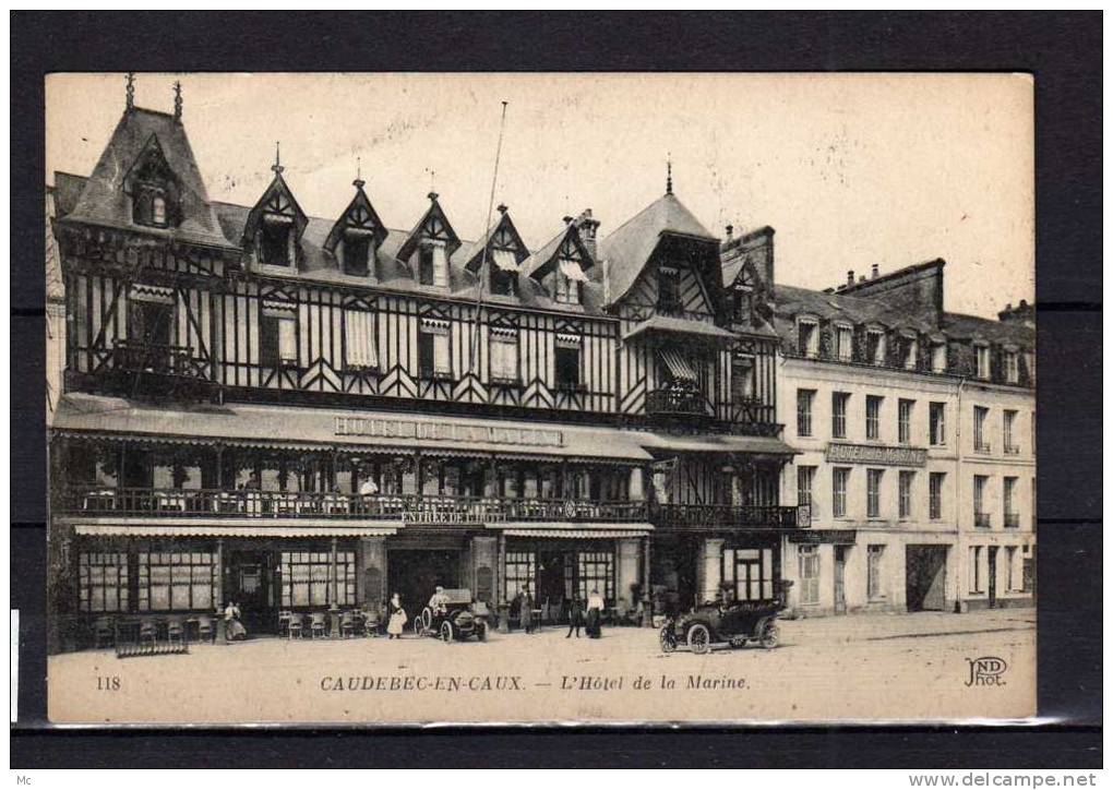 76 - Caudebec-en-Caux - L´Hotel de la Marine - Voitures