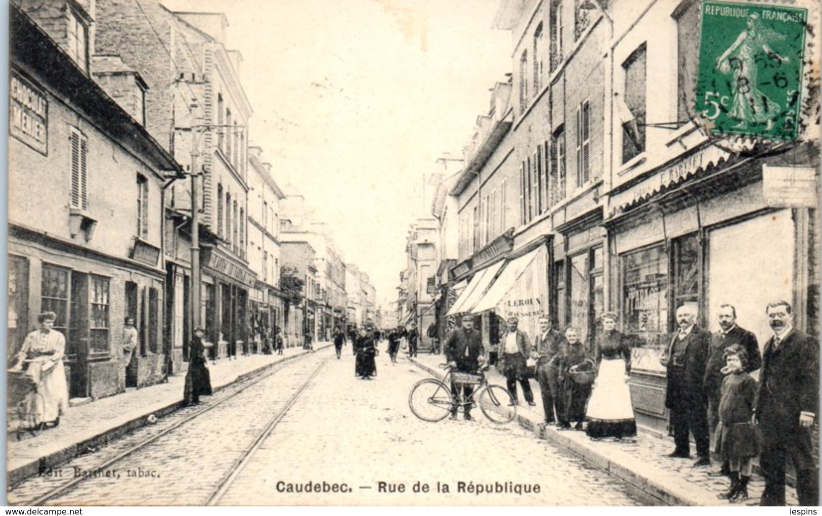 76 - CAUDEBEC lès ELBEUF - Rue de la République