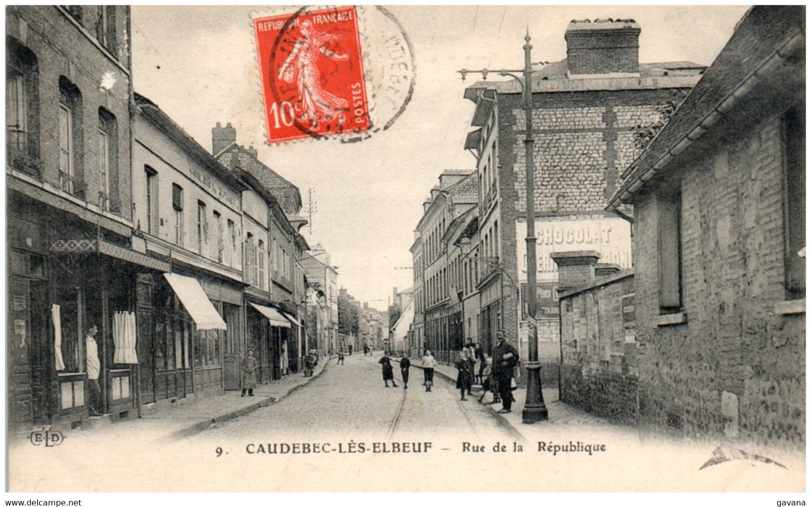 76 CAUDEBEC-lès-ELBEUF - Rue de la République