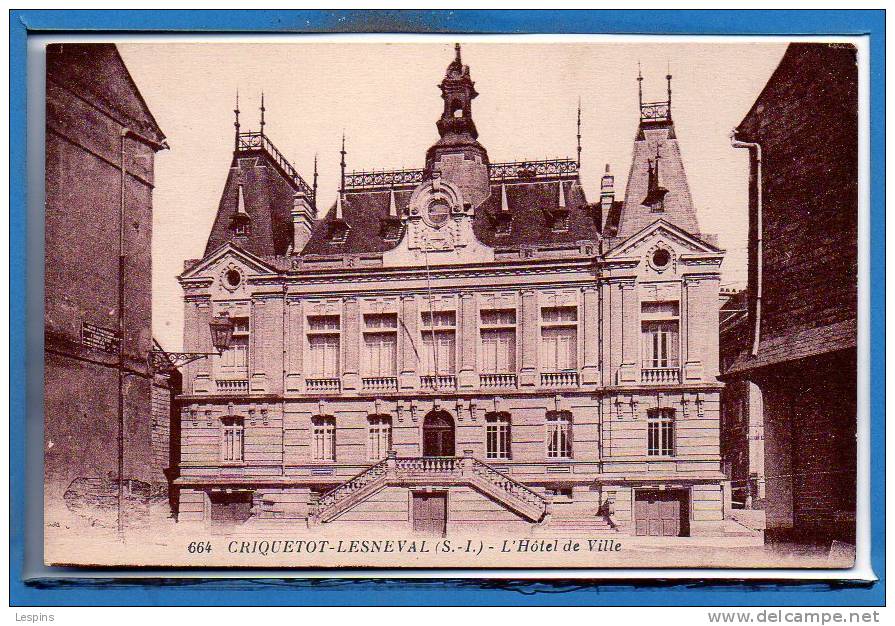 76 - CRIQUETOT L'ESNEVAL --  L'hôtel de Ville