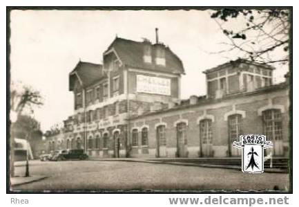 77 Chelles - 366. CHELLES-S:-MARNE (S-et-M)  La Gare - cpsm