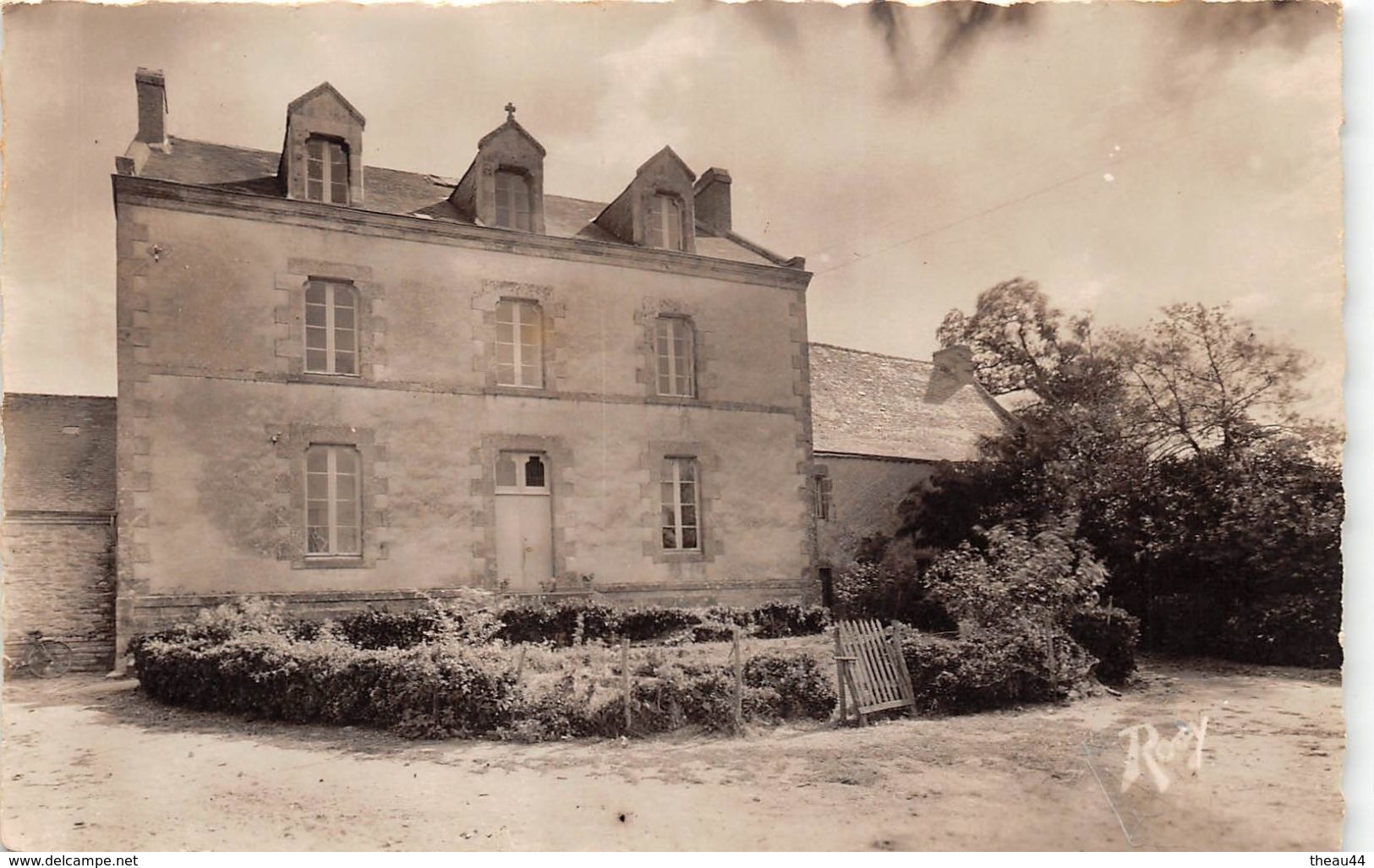 ¤¤  -  773   - SAINT-LYPHARD   -  La Cure ou Presbytère  -  ¤¤