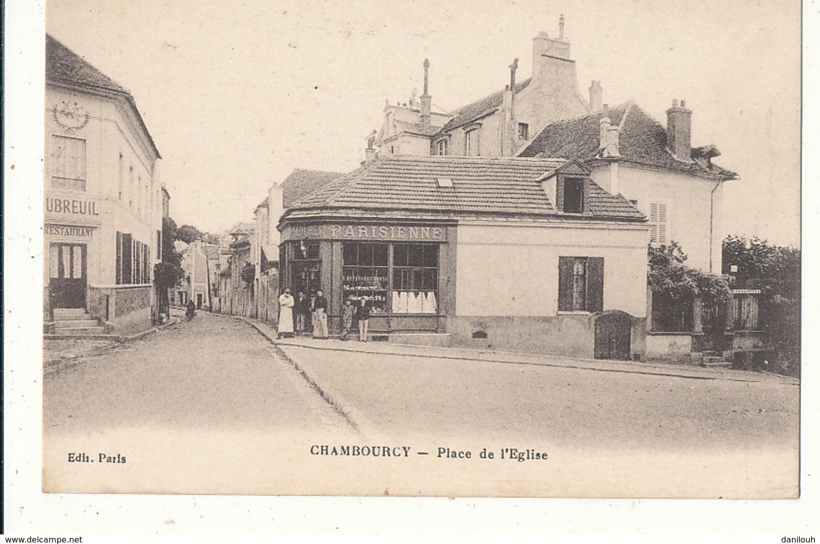 78 // CHAMBOURCY    place de l'église