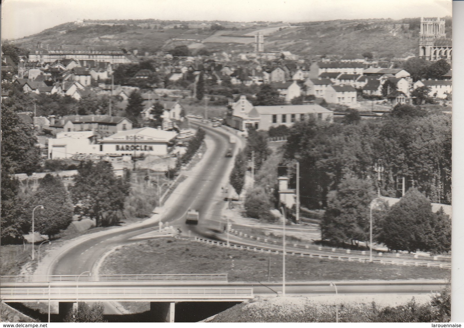 78 - MANTES LA VILLE - Vue sur Mantes la Jolie