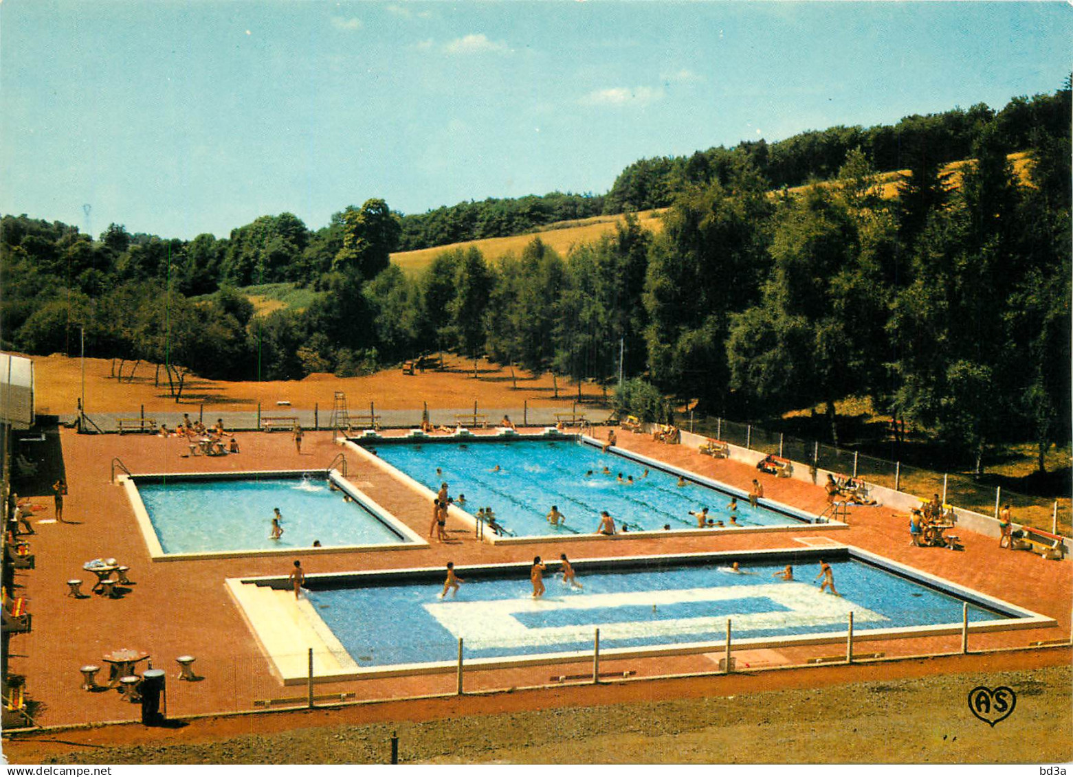 81 MONTREDON LA BESSONNIE LA PISCINE