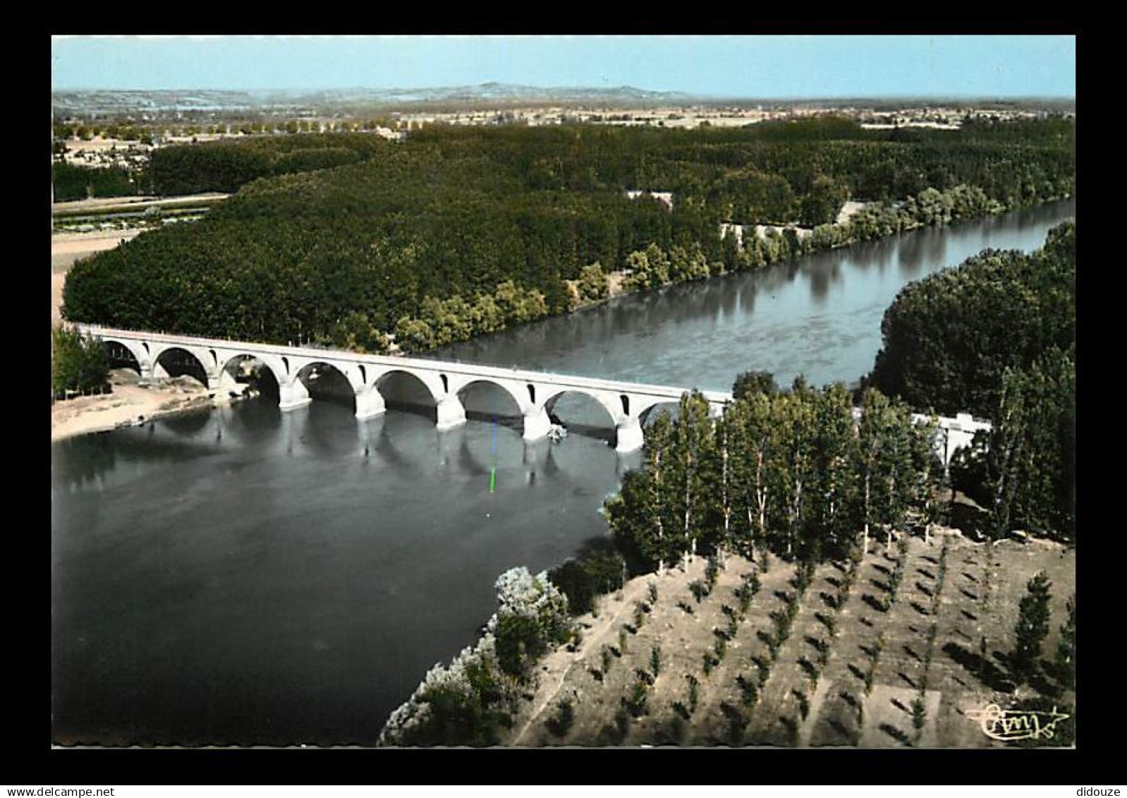 82 - Auvillar - Le Pont - Vue aérienne - Carte Neuve - CPM - Voir Scans Recto-Verso