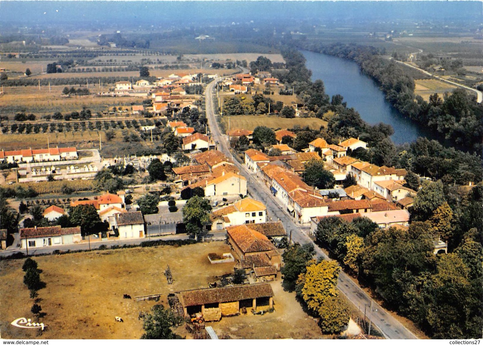 82-BRESSOLS- VUE AERIENNE