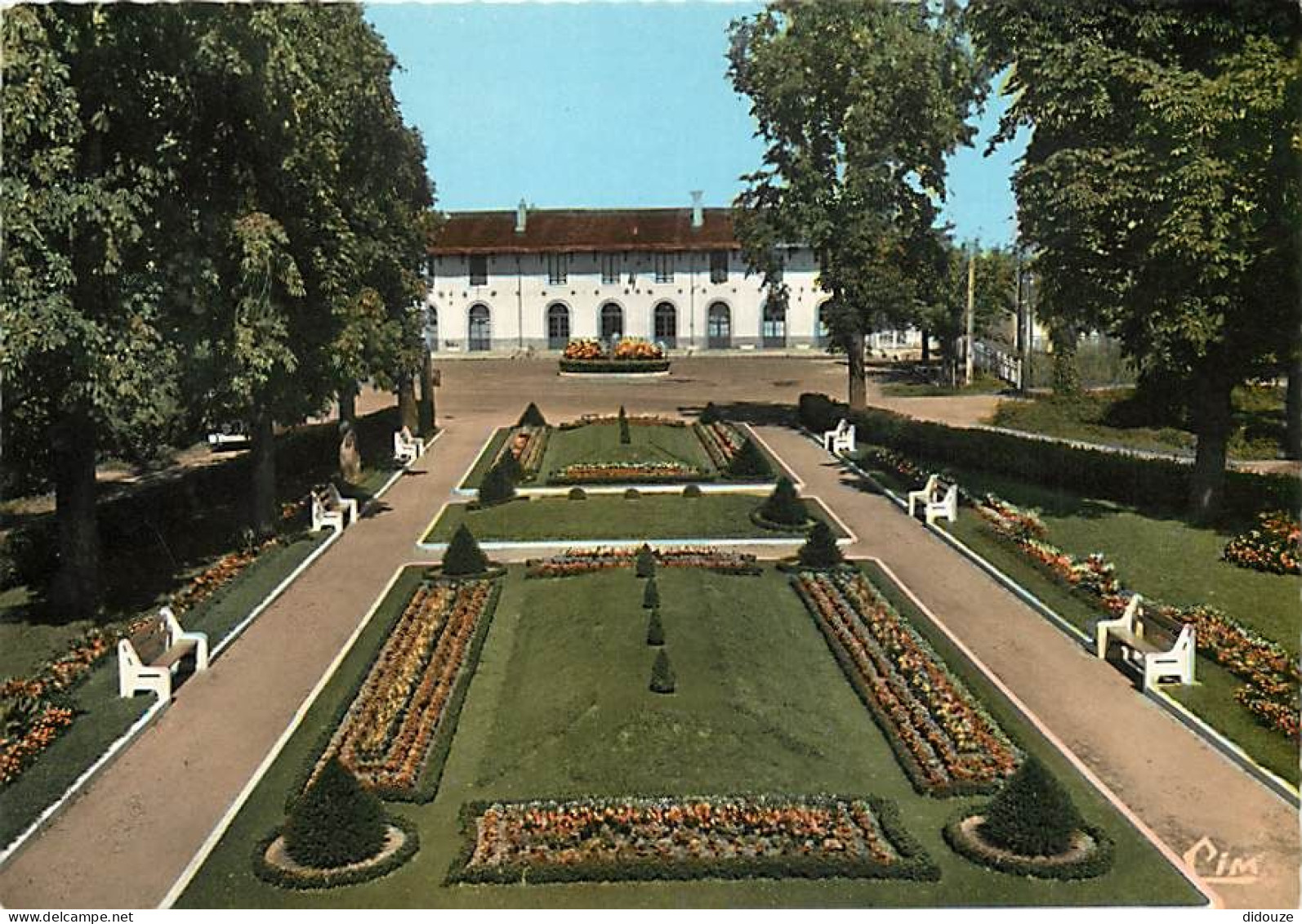 82 - Castelsarrasin - La Gare et les Jardins - Carte Neuve - CPM - Voir Scans Recto-Verso