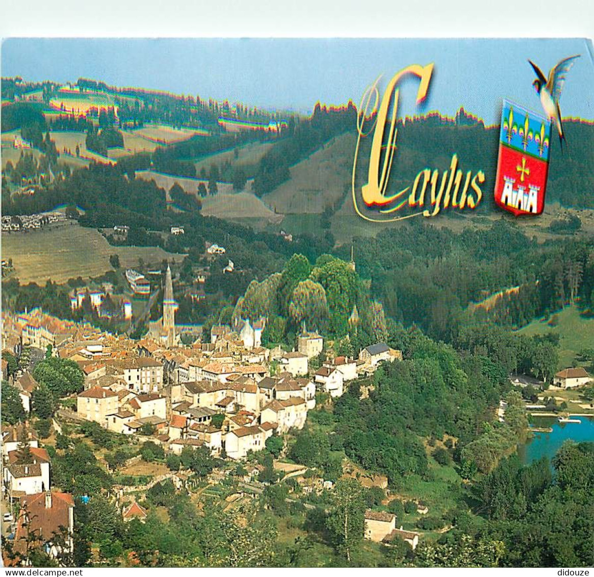 82 - Caylus - Vue Générale aérienne avec le cirque naturel boisé de Labarthe et son plan d'eau - Blasons - Carte Neuve -