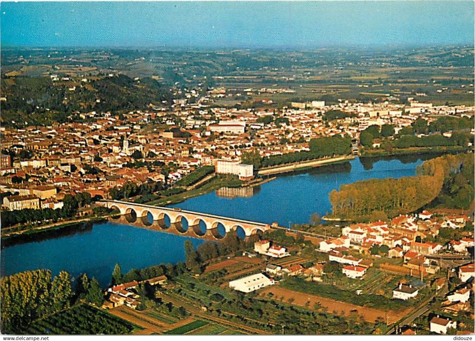 82 - Moissac - Vue Générale aérienne - CPM - Voir Scans Recto-Verso