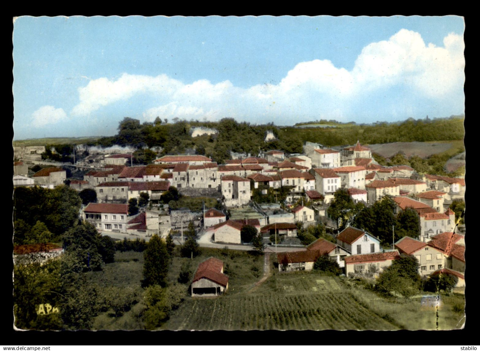 82 - MONTAIGU-DE-QUERCY - VUE GENERALE