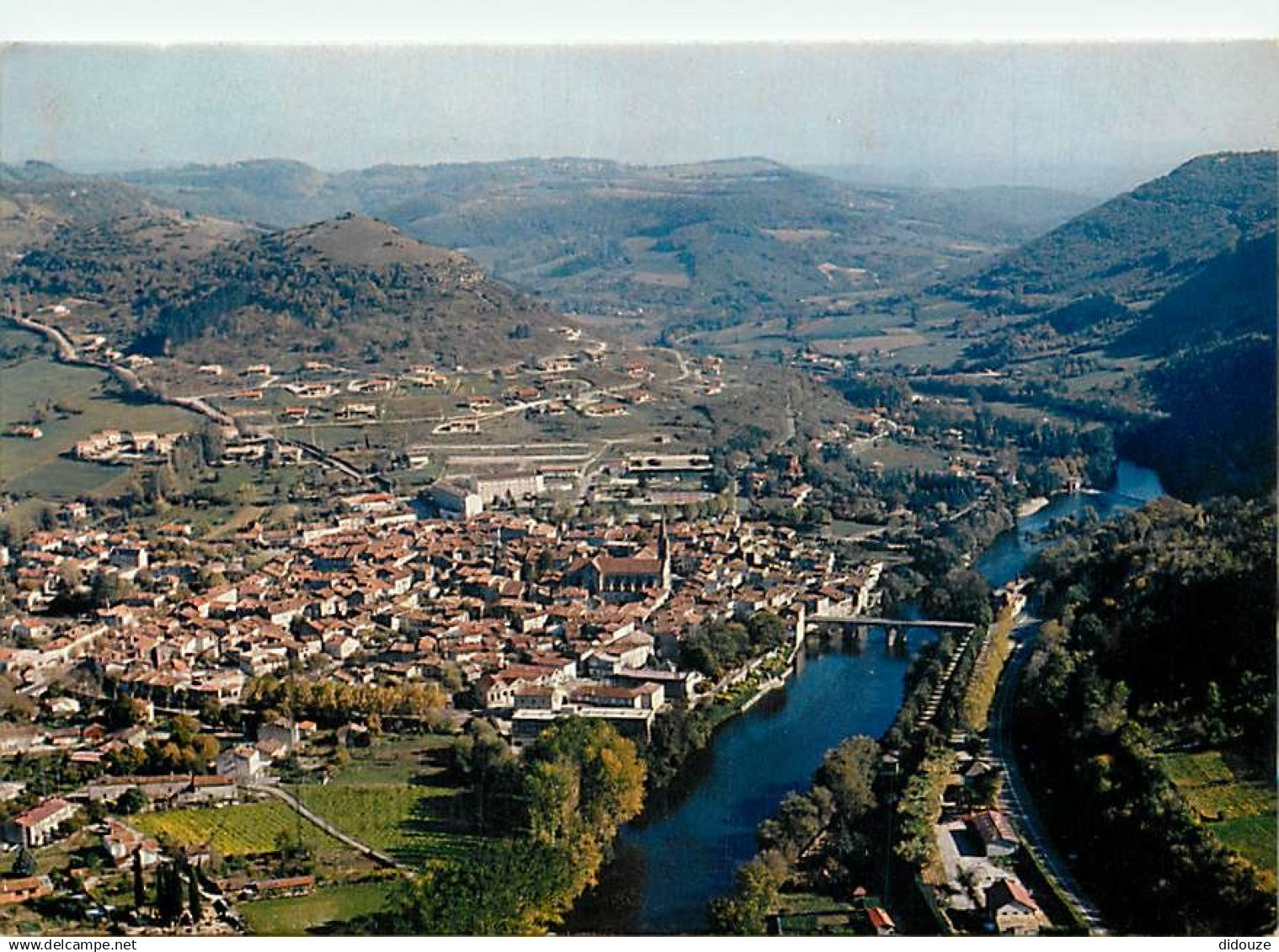 82 - Saint Antonin Noble Val - Vue Générale aérienne - CPM - Voir Scans Recto-Verso